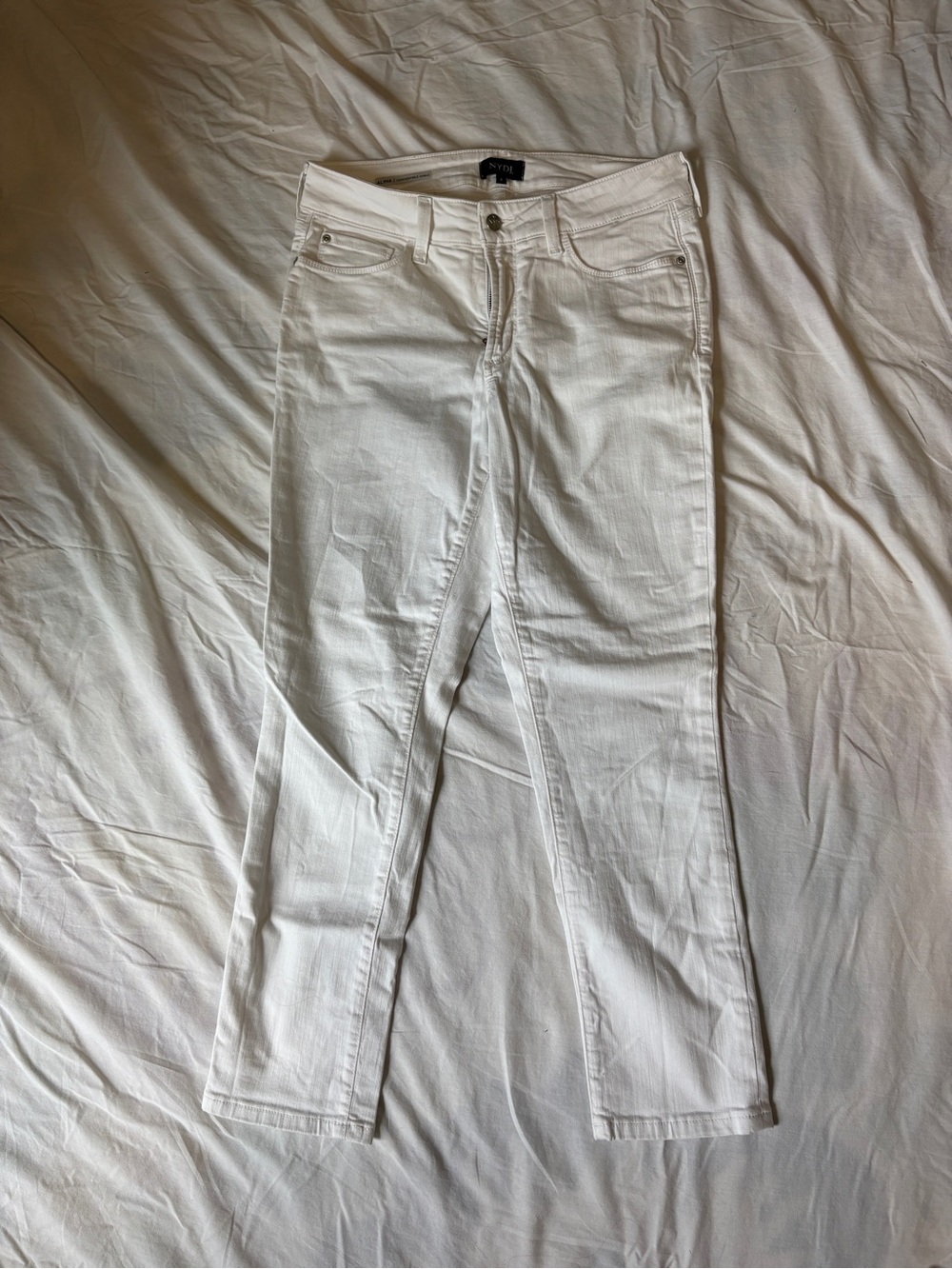 Not your daughter’s jeans Alina slim ankle Jeans. Size 8